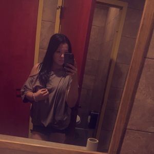 Meet your Posher, Marisa